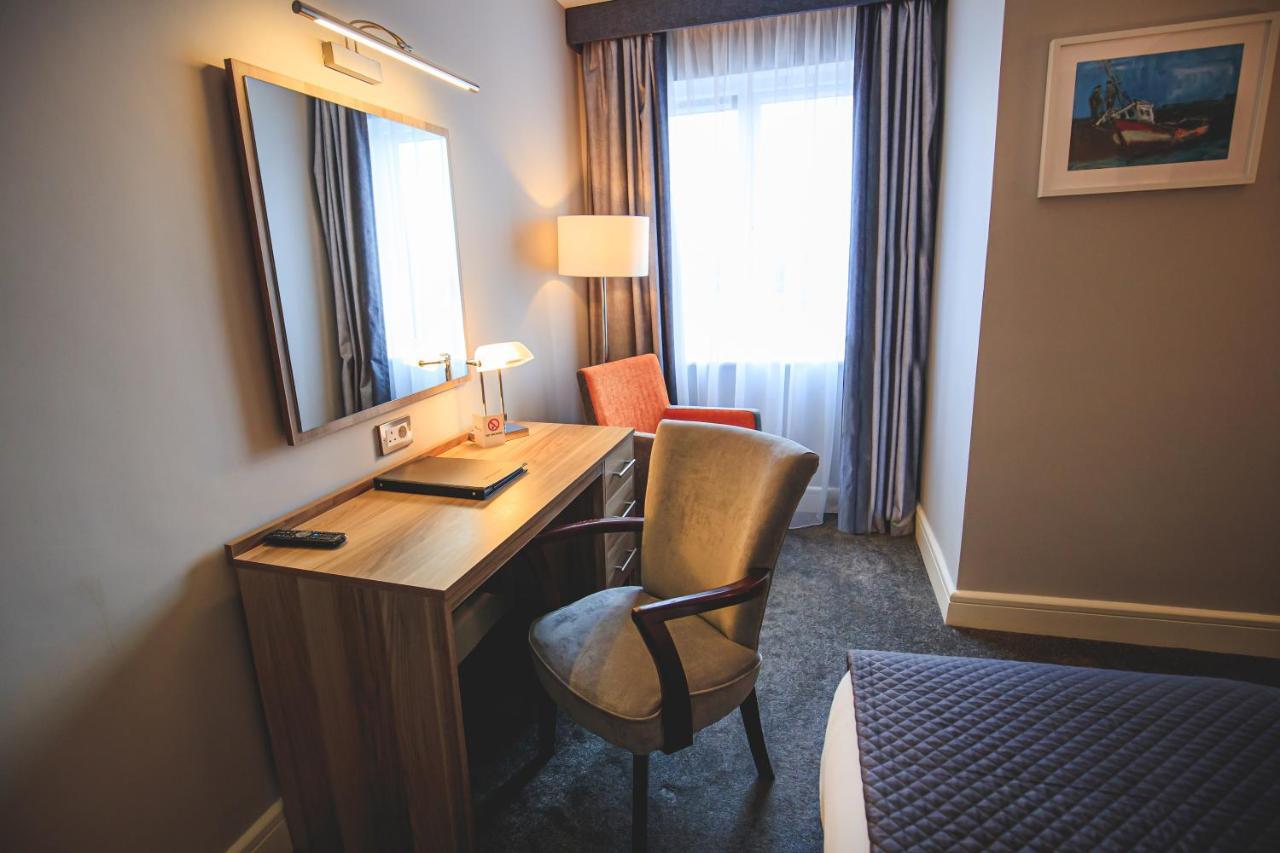 Westlodge Hotel & Leisure Centre Bantry Eksteriør billede